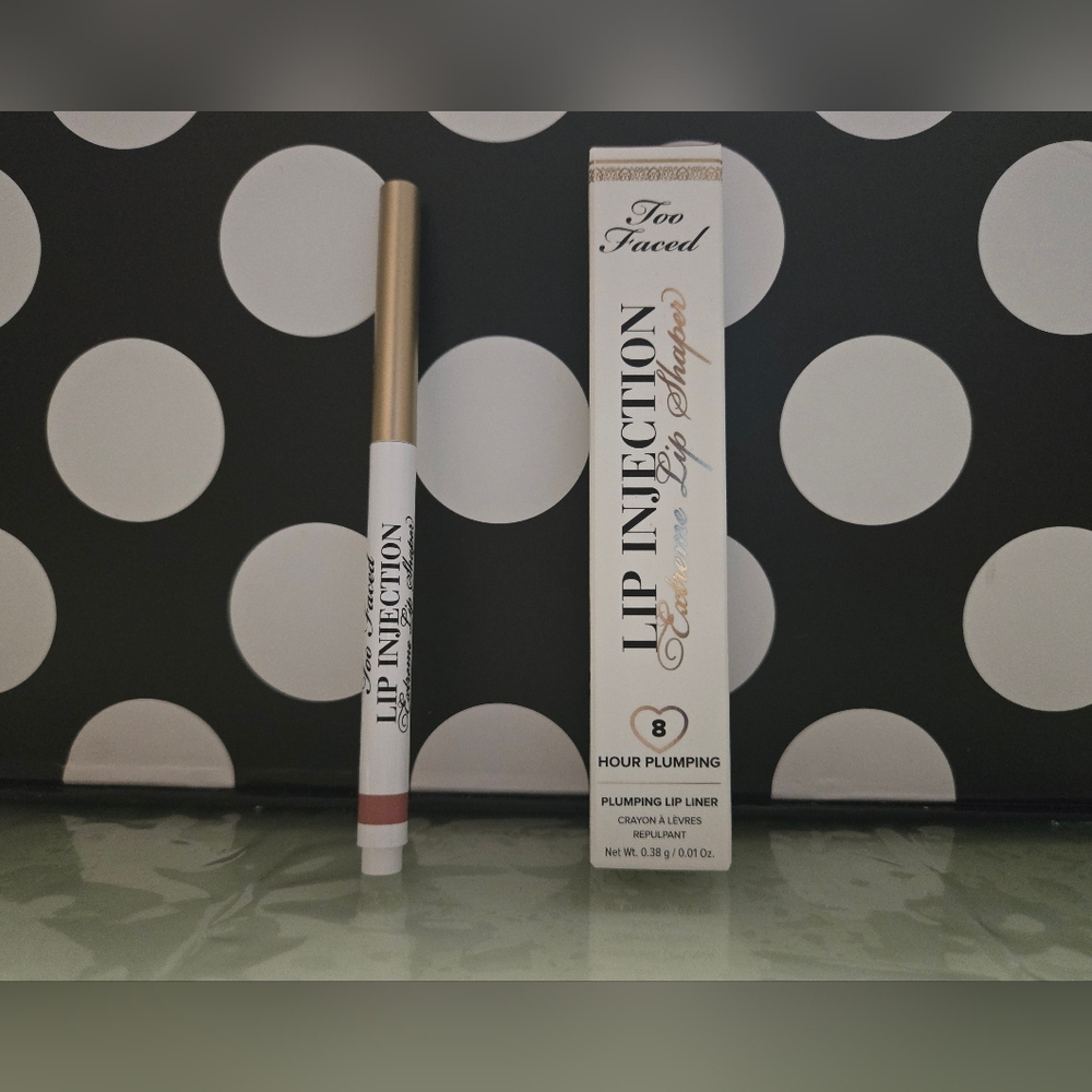 ✨️Too Faced Lip Injection Liner✨️